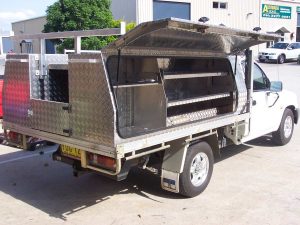 custom aluminium ute canopy with shelves checker plate